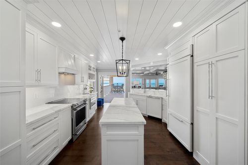 apt-303-8814 S Sea Oaks Way, Vero Beach, FL, 32963-4172 | Card Image