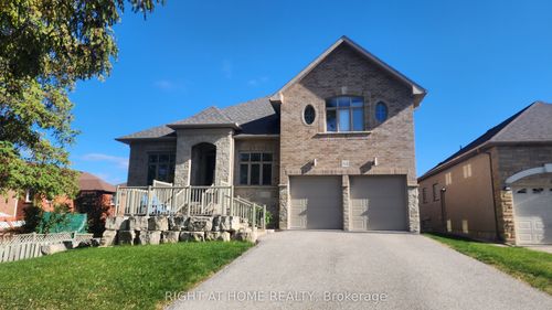 53 Rockwell Rd, Richmond Hill, ON, L4B1A9 | Card Image