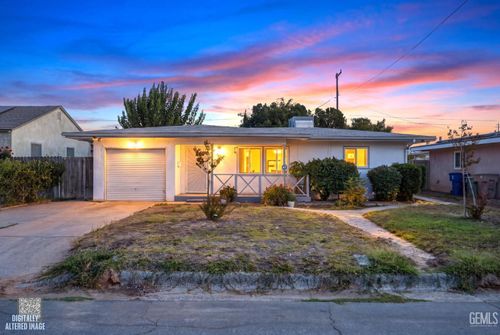 805 Townsley Ave, Bakersfield, CA, 93304 | Card Image