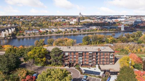 apt-409-334 Cherokee Ave, Saint Paul, MN, 55107-2643 | Card Image