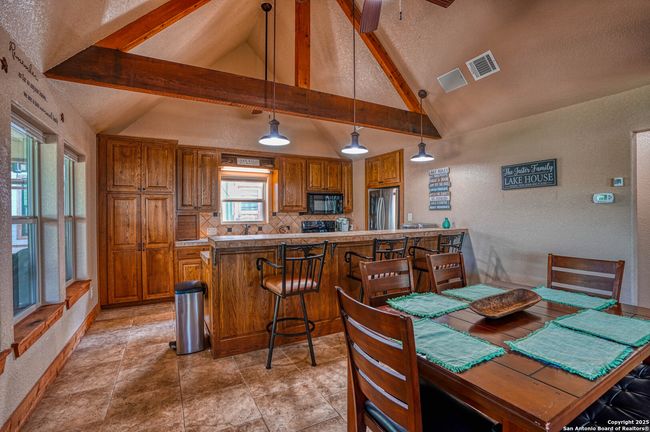 914 Pebble Beach Dr Nw, House other with 2 bedrooms, 2 bathrooms and null parking in Lakehills TX | Image 16