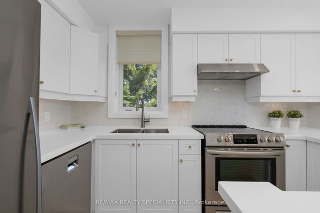441 Mariners Way, Condo with 3 bedrooms, 2 bathrooms and 2 parking in Collingwood ON | Image 14