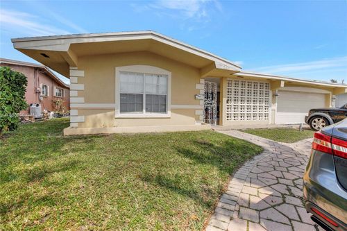 0-6729 Camelia Dr, Miramar, FL, 33023-4846 | Card Image