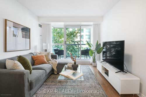 527-109 Front St E, Toronto, ON, M5A4P7 | Card Image