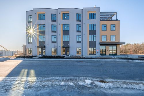 443-1 Cross Street, Scarborough, ME, 04074 | Card Image