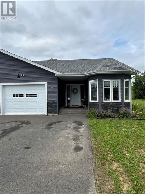 17 Nightingale Crt, Florenceville Bristol, NB, E7L0C6 | Card Image