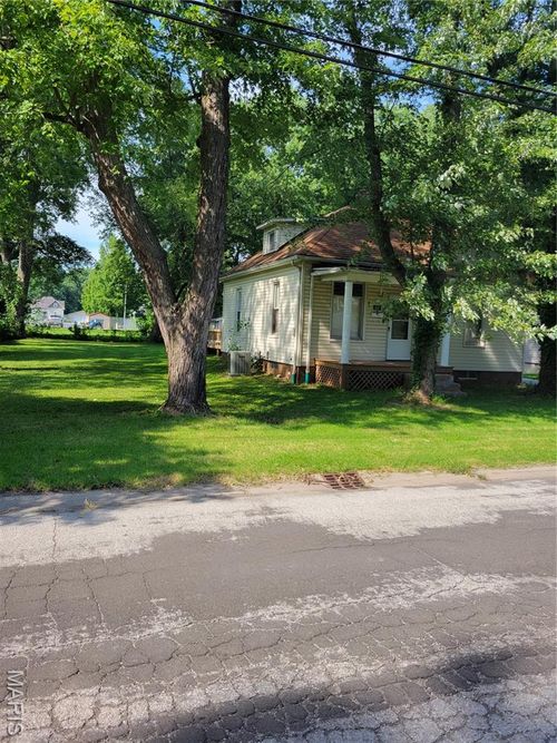 839 Prickett Ave, Edwardsville, IL, 62025-1834 | Card Image