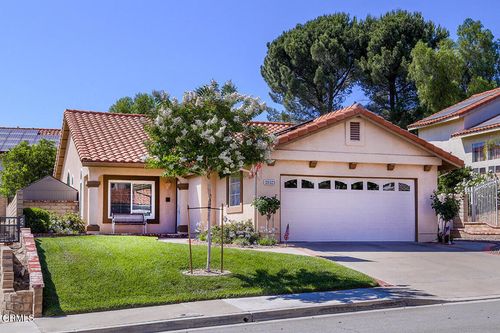 20325 Tamara Pl, Santa Clarita, CA, 91350-3820 | Card Image