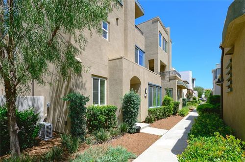 595 Cultivate, Irvine, CA, 92618-1057 | Card Image