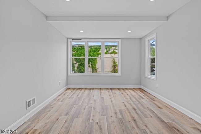 6 Pleasant Ave, Home with 4 bedrooms, 2 bathrooms and null parking in Clifton NJ | Image 6