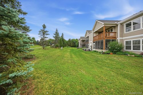 1474 Millbrook Trl, Ann Arbor, MI, 48108-5912 | Card Image