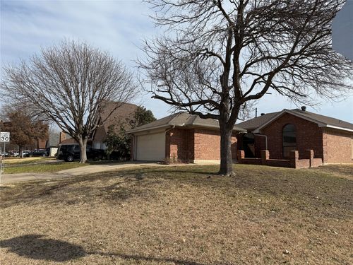 6115 Meadowside Trl, Arlington, TX, 76017-6435 | Card Image