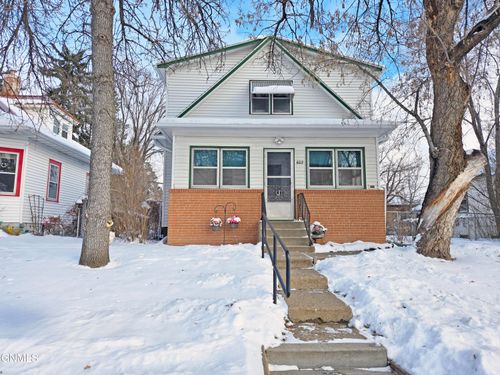 602 Collins Ave, Mandan, ND, 58554-2933 | Card Image