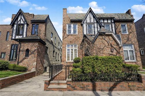 1833 E 33rd St, Brooklyn, NY, 11234-4425 | Card Image