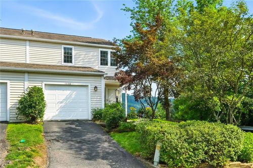 1206 Carla Dr, Blawnox, PA, 15238-3366 | Card Image