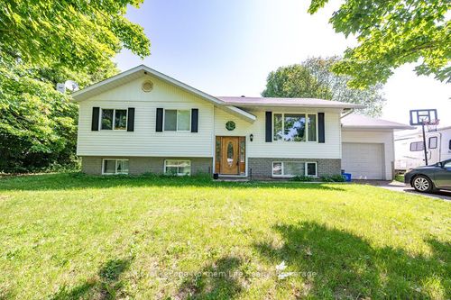 12 Hydro Bay Rd, Cobden, ON, K0J1K0 | Card Image