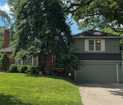 2821 W 73rd St, Prairie Village, KS, 66208-3204 | Card Image