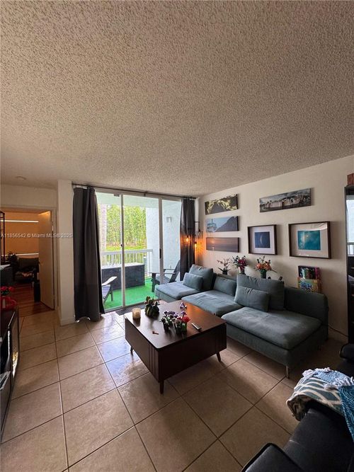 407-9747 Nw 49th Ter, Doral, FL, 33178-1995 | Card Image