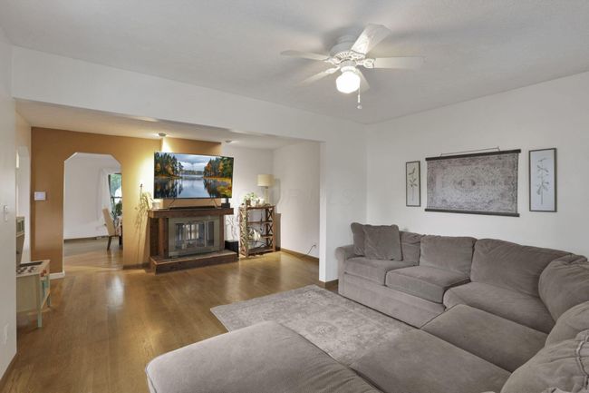 131 Donerail Dr Sw, House other with 4 bedrooms, 3 bathrooms and null parking in Pataskala OH | Image 12