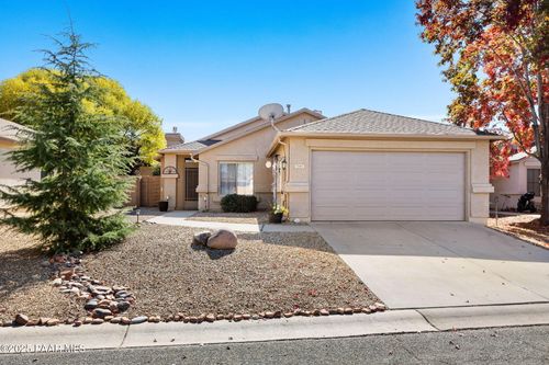 7397 E Mountain Dr, Prescott Valley, AZ, 86315-3033 | Card Image
