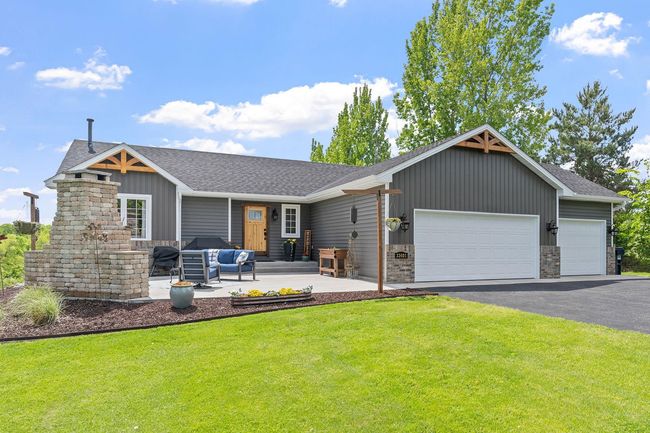 You can capture spectcular sunsets from this front patio | Image 4