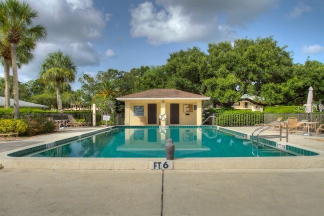 7062 - 7062 W Country Club Dr N, Condo with 1 bedrooms, 2 bathrooms and null parking in SARASOTA FL | Image 23