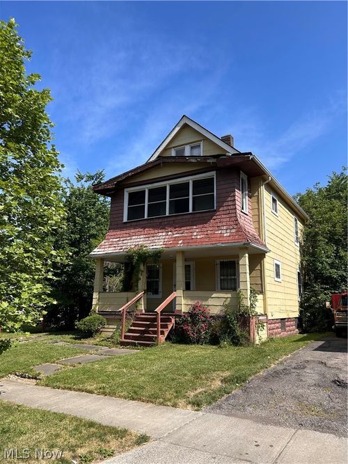 11301 Forest Ave, Cleveland, OH, 44104-4821 | Card Image