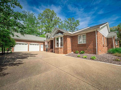 1166 Twin Lakes Ct, Boonville, IN, 47601-8717 | Card Image