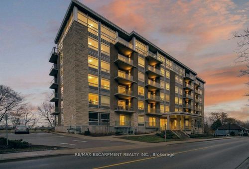 209-479 Charlton Ave E, Hamilton, ON, L8N0B4 | Card Image