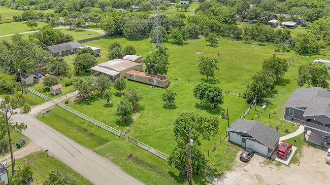 694 County Road 941, Home with 0 bedrooms, 0 bathrooms and null parking in Alvin TX | Image 4