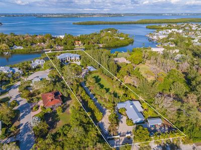 6680 Gulf Of Mexico Drive, House other with 6 bedrooms, 6 bathrooms and null parking in Longboat Key FL | Image 2