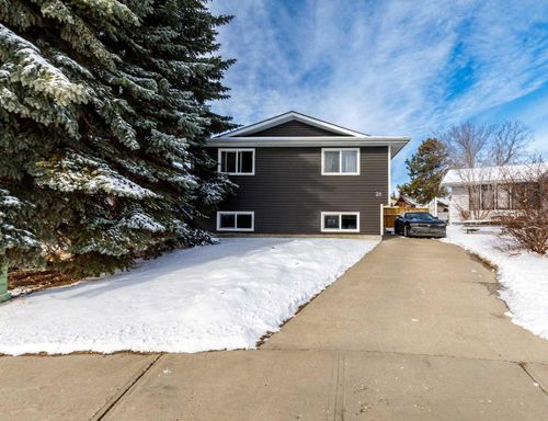 28 Goard Close, Red Deer, AB, T4P2M2 | Card Image