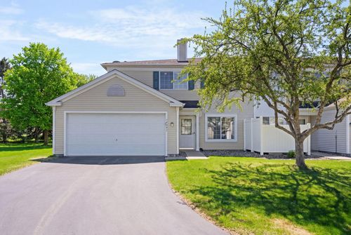64-14597 Evergreen Trl, Apple Valley, MN, 55124-5740 | Card Image