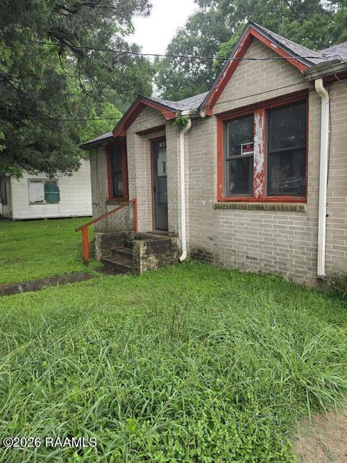 709 S East Street, Abbeville, LA, 70510 | Card Image