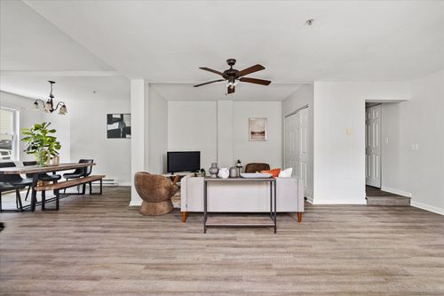 4-34 Pleasant St, Plainfield, CT, 06374-1057 | Card Image