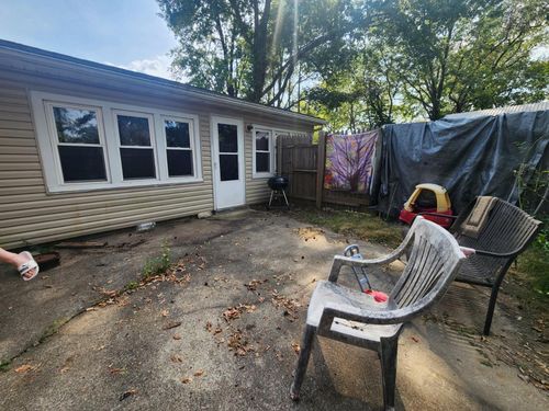 2011 E Elm St, West Frankfort, IL, 62896-3510 | Card Image