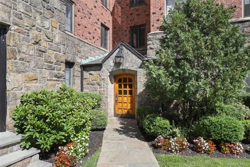 apt-1b-914 Wynnewood Rd, Pelham, NY, 10803-3038 | Card Image