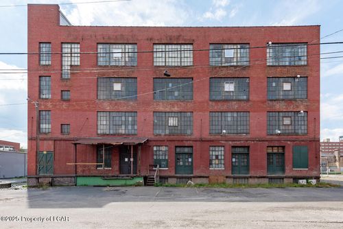 64-58-64 E Union St, Wilkes Barre, PA, 18701-3210 | Card Image