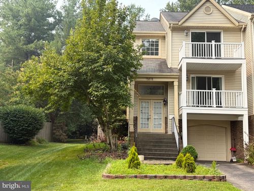15618 Montview Dr, DUMFRIES, VA, 22025-1300 | Card Image