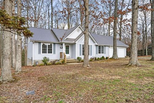 1703 Perimeter Dr, Jamestown, TN, 38556-2135 | Card Image