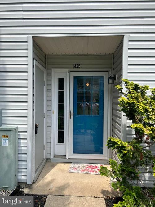 303 Quail Rd, Evesham, NJ, 08053-5003 | Card Image