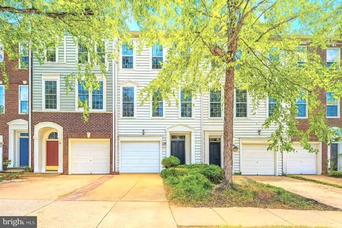 4151 Timber Log Way, FAIRFAX, VA, 22030-8534 | Card Image