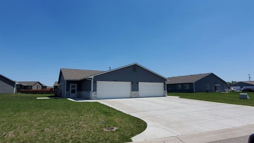 10408 E Conifer St, Wichita, KS, 67207-7601 | Card Image