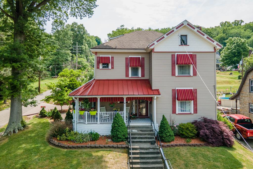 Pleasant Ave, Wellsburg, WV 26070