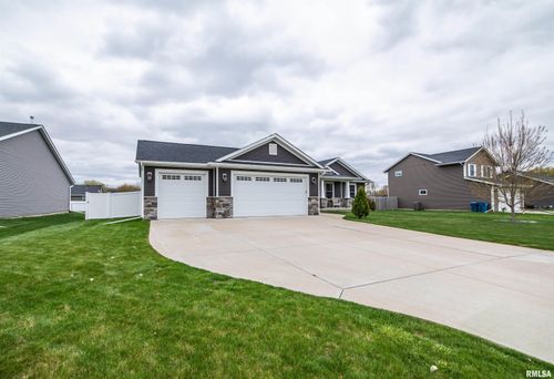 908 14th Street, Rapids City, IL, 61278 | Card Image