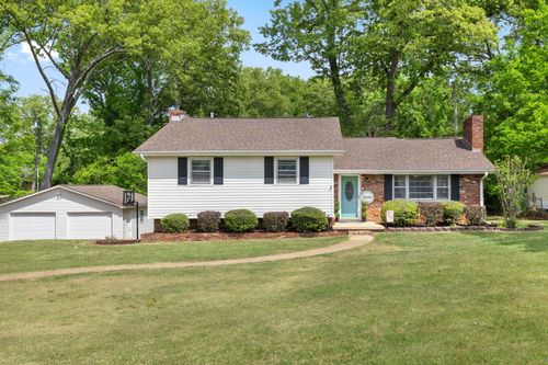 818 Volunteer Dr, Tuscumbia, AL, 35674 | Card Image