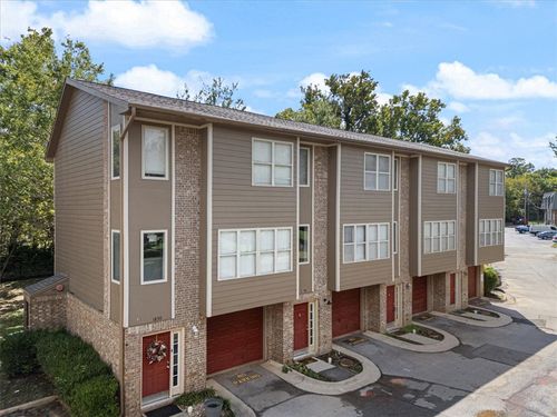 1865 N Scull Creek Dr, Fayetteville, AR, 72703-2316 | Card Image