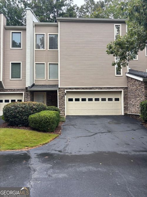 12 Basswood Cir, Sandy Springs, GA, 30328-4515 | Card Image