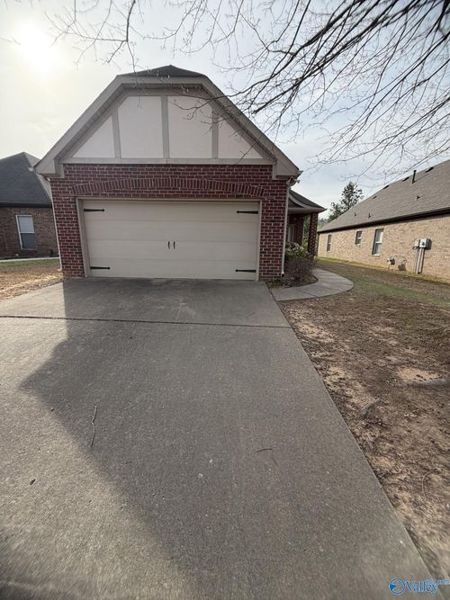 2817 Oxmoor Glen Drive, BIRMINGHAM, AL, 35216 | Card Image