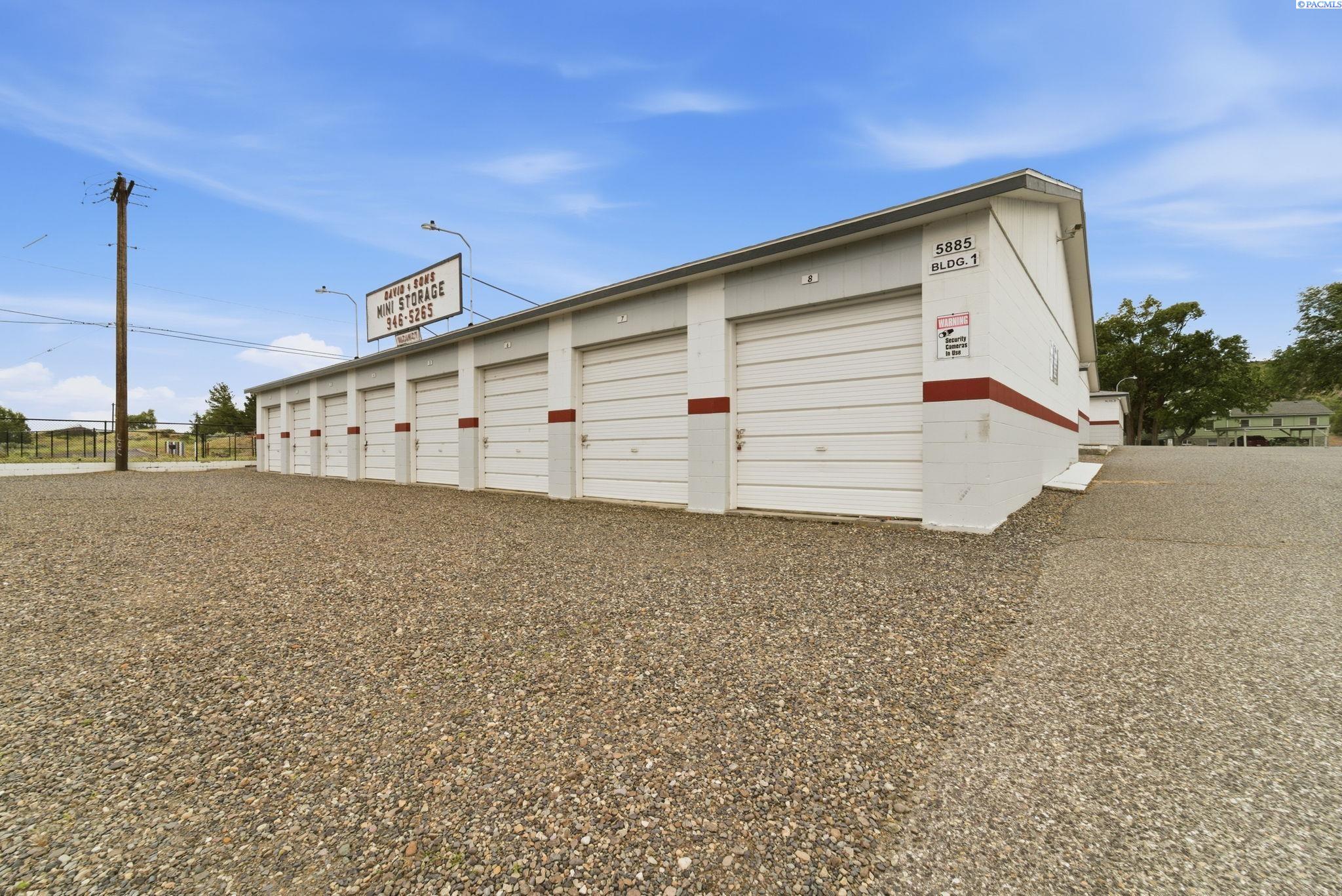5885 W Van Giesen St, West Richland, WA 99353